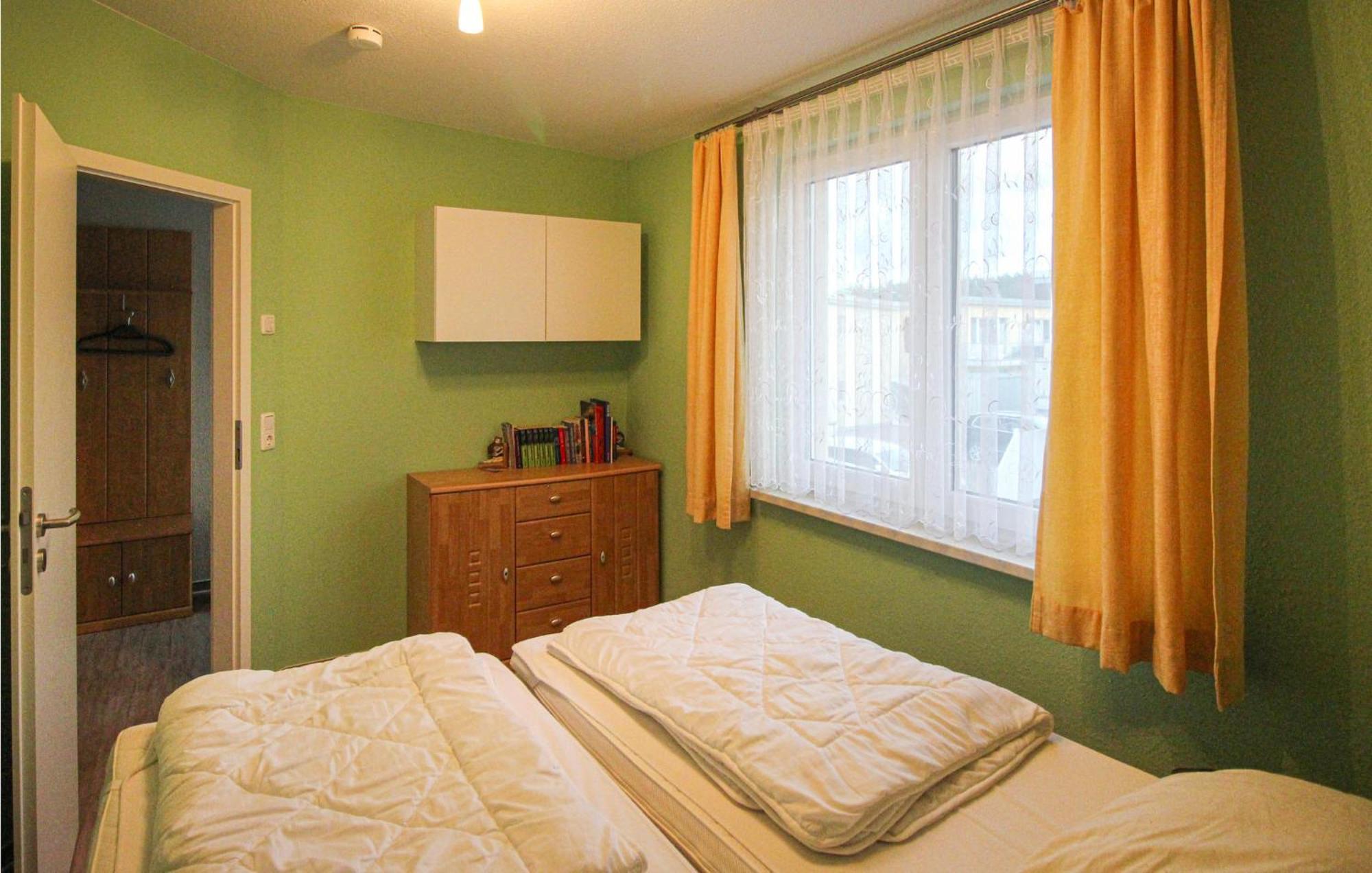 Stunning Apartment In Graal-Mueritz With Kitchen Exteriör bild